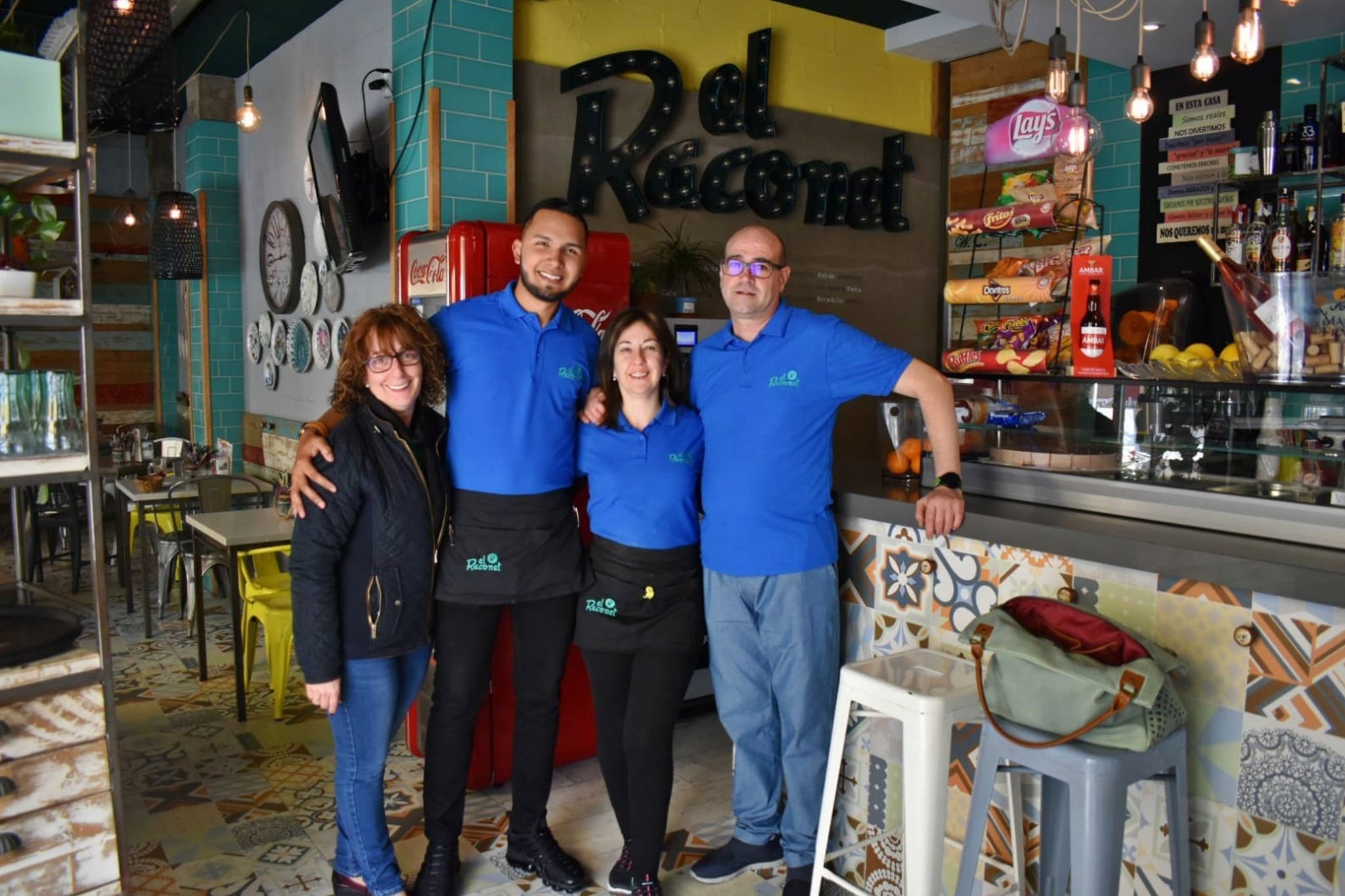 Maria, Anderson, Willy e Isa son el Equipo de El Raconet de Jávea